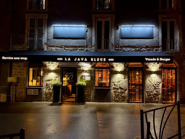La Java Bleue Montbrison Façade de La java bleue de Montbrison